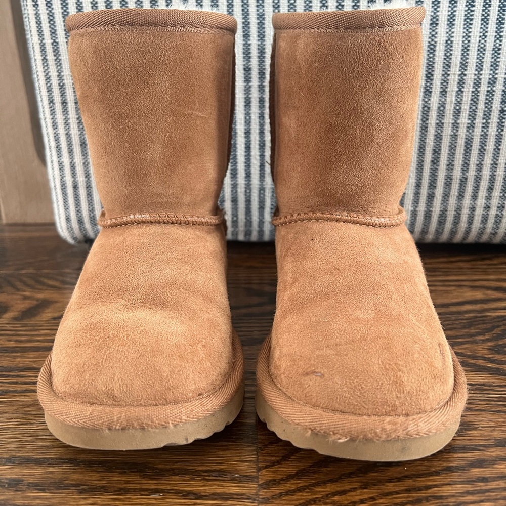 Toddler Uggs Classic II Boot - Chestnut Size 12T